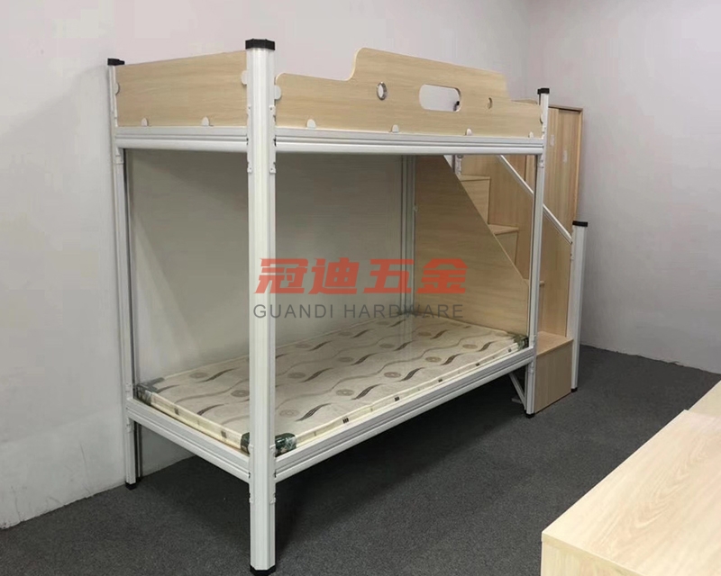 不同材質的宿舍鐵床在保養方法上有何區別呢？